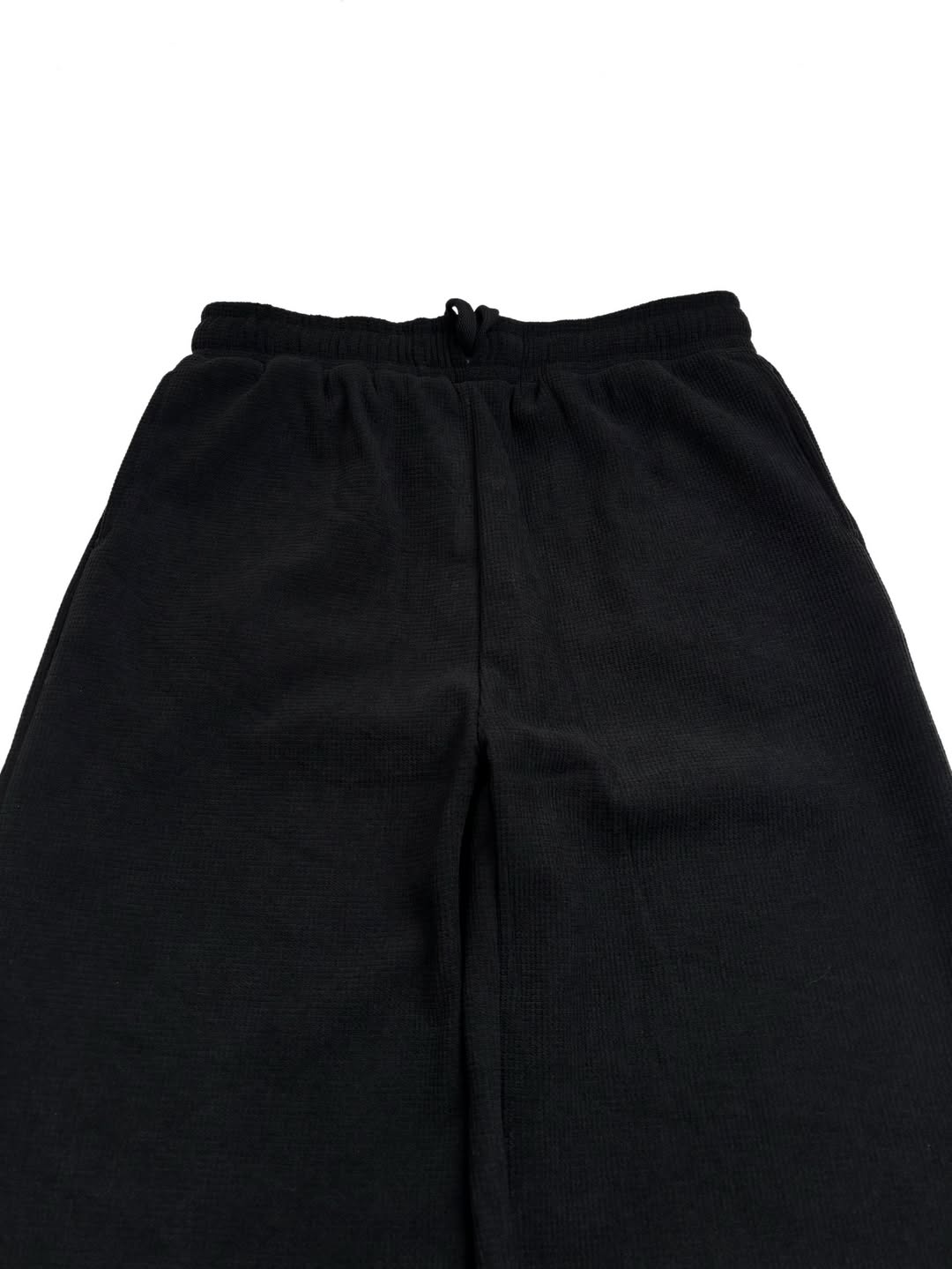 SIGNATURE BAGGY PANTS